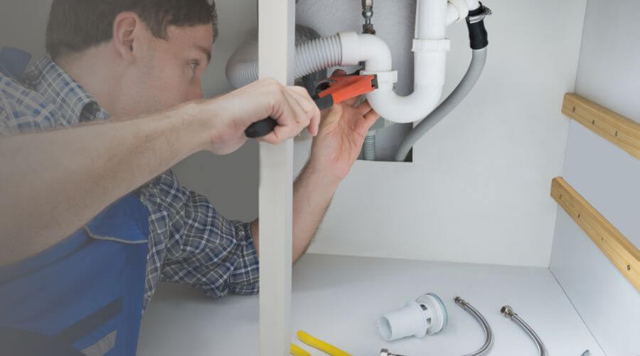 Local tankless water heater installation in Dallas City, IL